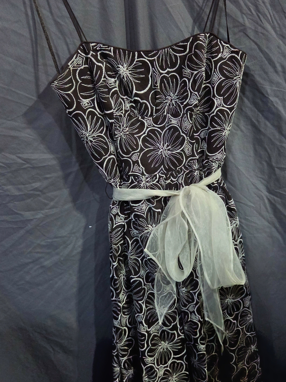 2Liz Claiborne Black Floral Strapless Dress with Sheer Ivory Sash Size 4